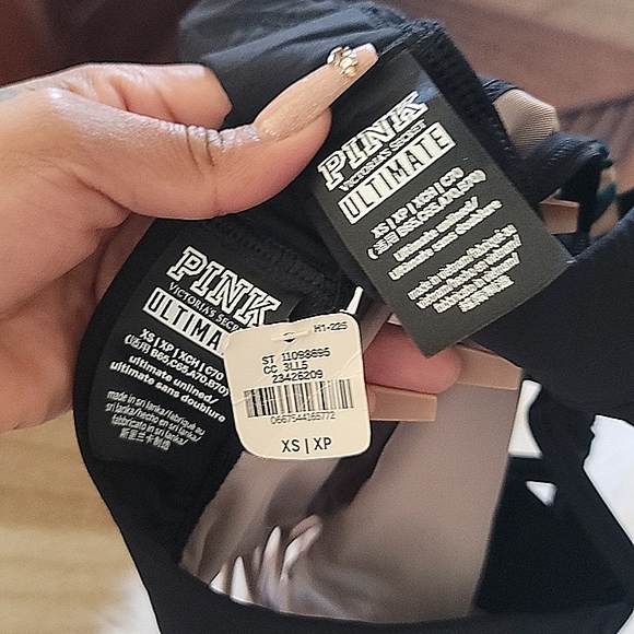 2 PINK/VS sports bras NWT & NWOT - Picture 6 of 8